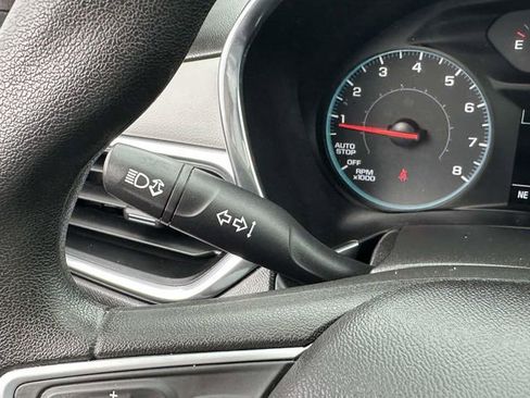 Used 2018 Chevrolet Equinox LT image 13