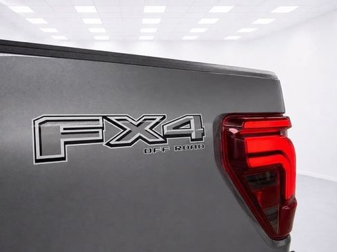 Used 2025 Ford F150 Platinum w/ FX4 Off-Road Package AWD/4WD image 6