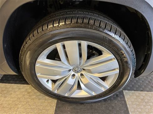 Used 2019 Volkswagen Atlas SE w/ Towing Package image 10