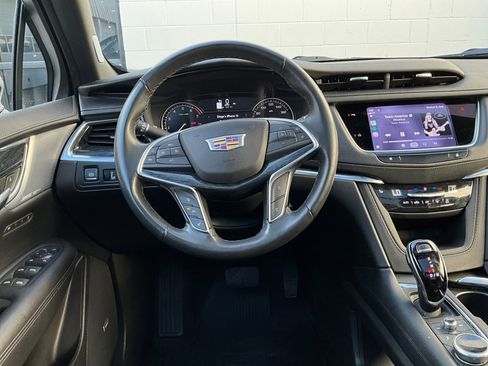 Certified 2023 Cadillac XT5 Premium Luxury image 17