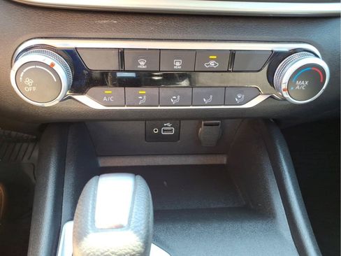 Used 2024 Nissan Altima 2.5 S FWD image 24