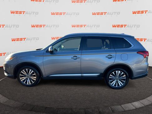 Used 2020 Mitsubishi Outlander SEL image 2