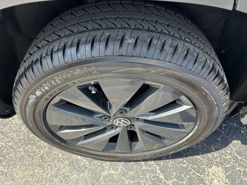 Used 2024 Volkswagen Taos S FWD image 42