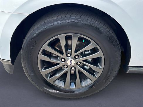 Used 2021 Ford Expedition Limited RWD image 10