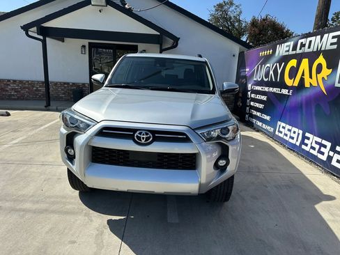 Used 2021 Toyota 4Runner SR5 Premium AWD/4WD image 15