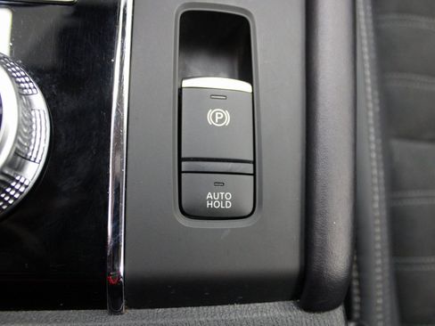 Used 2023 Mitsubishi Outlander SE AWD/4WD image 37