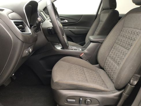 Used 2023 Chevrolet Equinox LT image 17