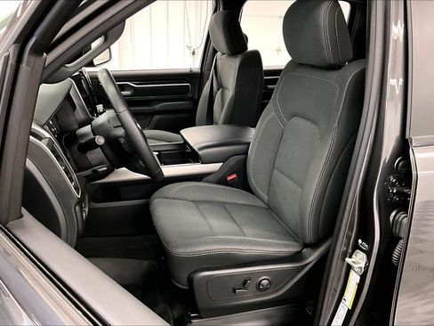 Used 2024 RAM 1500 Big Horn AWD/4WD image 23