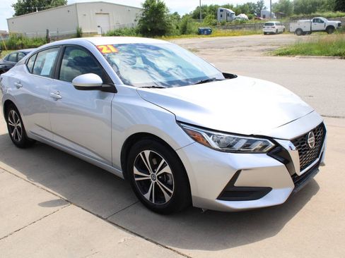 Used 2021 Nissan Sentra SV FWD image 4