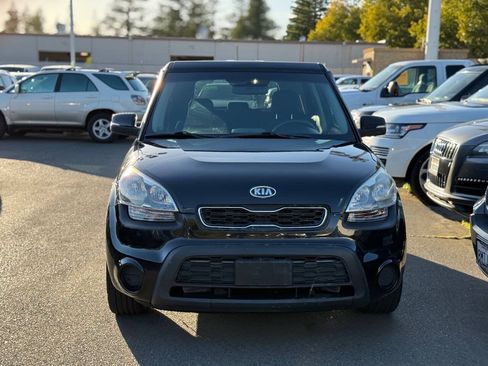 Used 2012 Kia Soul + FWD image 4