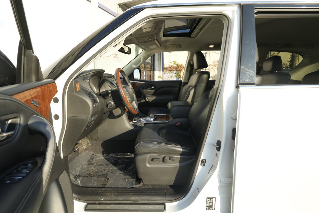 Used 2019 INFINITI QX80 Luxe AWD/4WD image 17