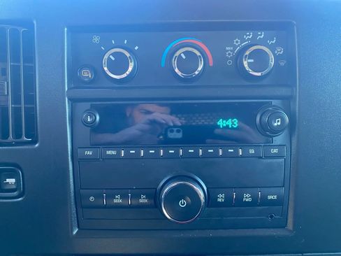 Used 2023 GMC Savana 2500 w/ Driver Convenience Package image 12