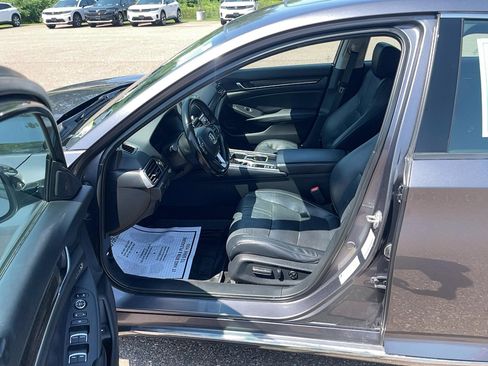Certified 2018 Honda Accord EX-L image 9