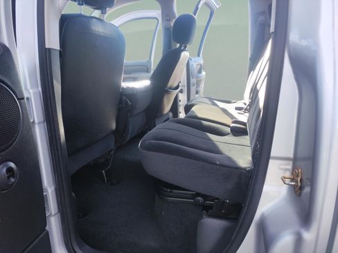 Used 2004 Dodge Ram 1500 Truck SLT w/ Sport Appearance Group image 17