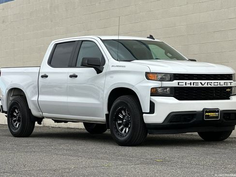 Used 2020 Chevrolet Silverado 1500 Custom w/ Custom Value Package image 1