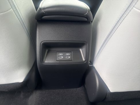 Used 2024 Toyota Corolla XSE image 13