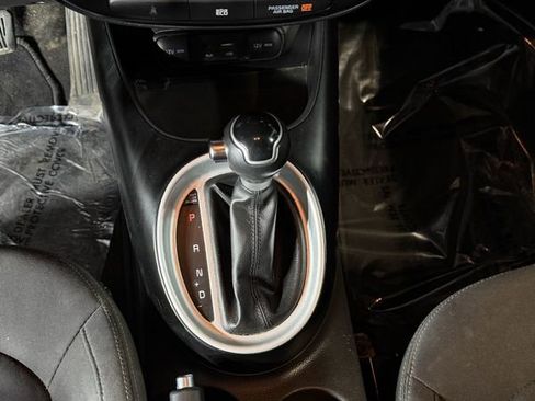 Used 2016 Kia Soul FWD image 13