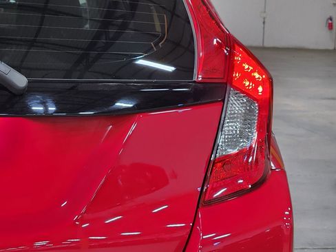 Used 2015 Honda Fit LX image 22