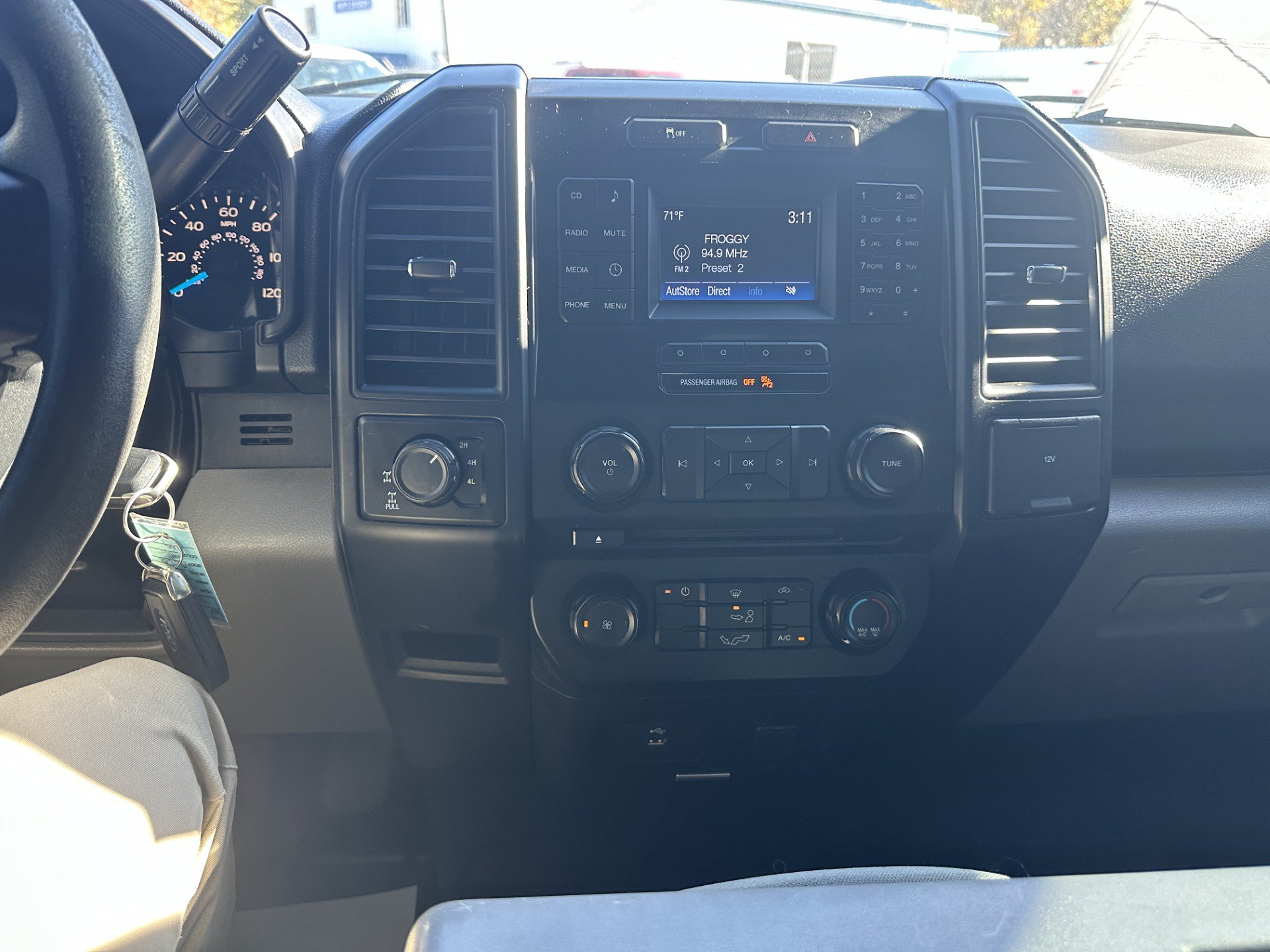 Used 2016 Ford F150 XL w/ Equipment Group 101A Mid AWD/4WD image 11