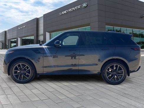 New 2026 Land Rover Range Rover Sport Dynamic SE image 2