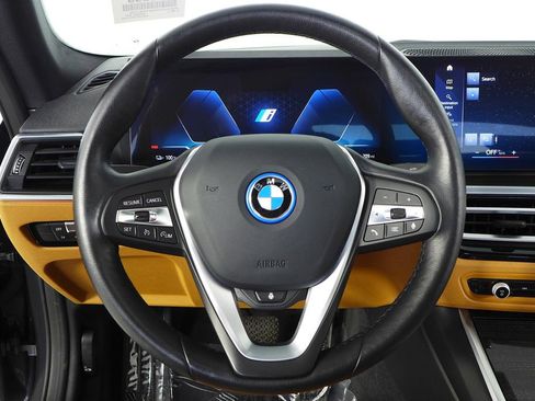 Used 2023 BMW i4 eDrive35 w/ Premium Package RWD image 27