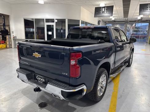 Used 2021 Chevrolet Silverado 1500 LTZ w/ Technology Package AWD/4WD image 9