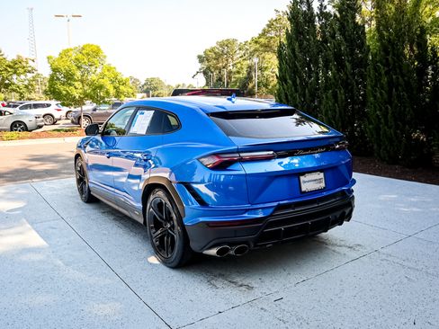 Used 2024 Lamborghini Urus S AWD/4WD image 8