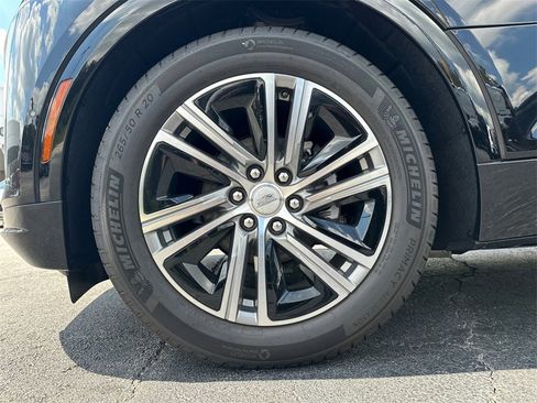 New 2025 Cadillac Lyriq Luxury image 11