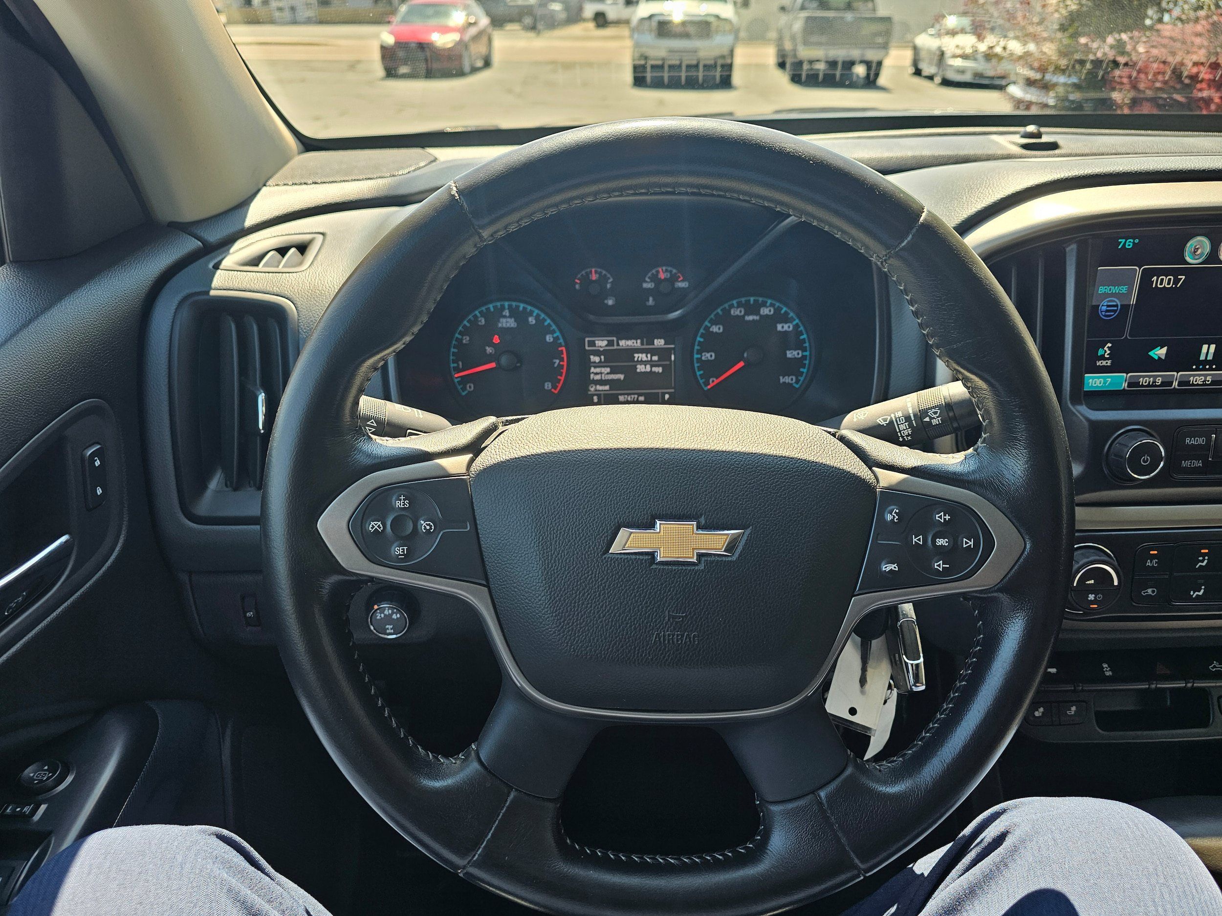 Used 2015 Chevrolet Colorado Z71 w/ LPO, Gearon Bar Package AWD/4WD image 11