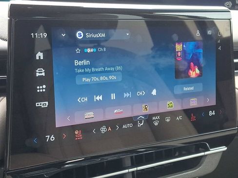 Used 2024 Lincoln Nautilus Premier image 16