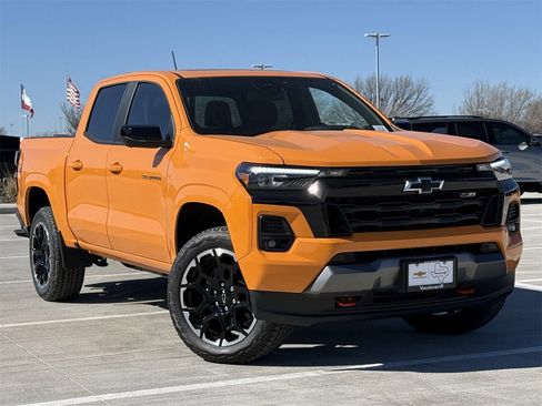 New 2026 Chevrolet Colorado Z71 w/ Technology Package image 2