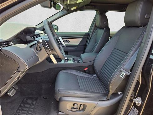 New 2026 Land Rover Discovery Sport Landmark AWD/4WD image 4