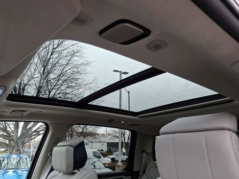 Used 2025 RAM 1500 Tungsten w/ Trailer Tow Group image 15