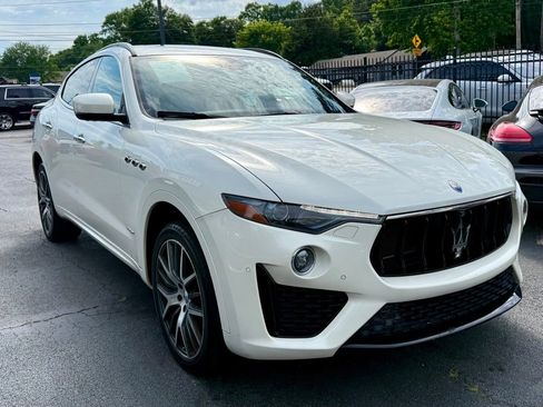 Used 2019 Maserati Levante GranSport AWD/4WD image 3