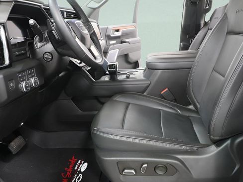 Used 2023 GMC Sierra 1500 Denali w/ Technology Package image 19