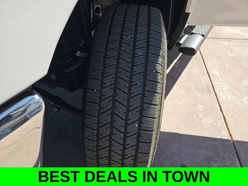 New 2026 RAM 2500 Tradesman w/ Chrome Appearance Group AWD/4WD image 34