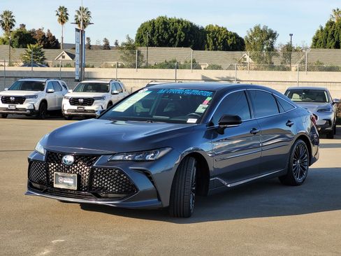 Used 2021 Toyota Avalon XSE w/ Carpet Mat Package (TMS) image 9