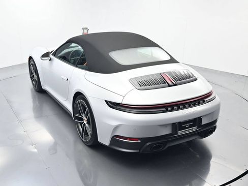 Certified 2026 Porsche 911 Carrera RWD image 35
