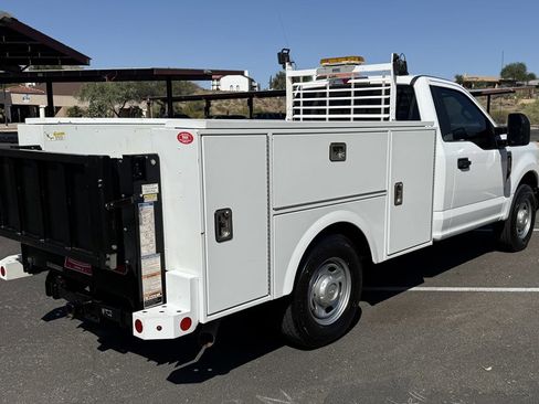 Used 2020 Ford F250 XL RWD image 5