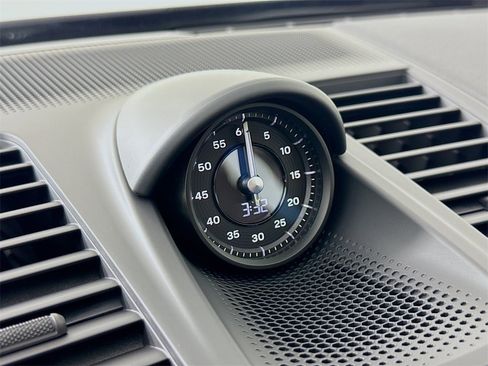 New 2026 Porsche Panamera image 17