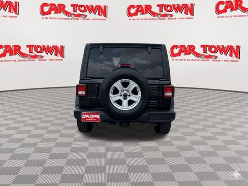 Used 2022 Jeep Wrangler Unlimited Sport AWD/4WD image 7