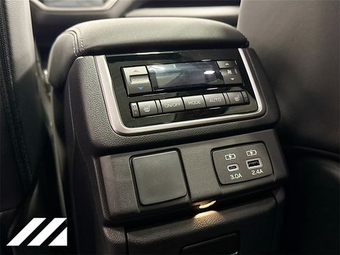 New 2025 Subaru Ascent Limited image 26