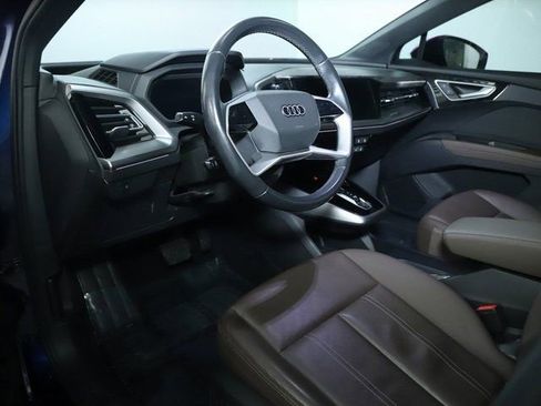 Used 2024 Audi Q4 e-tron Premium w/ Convenience Package image 18