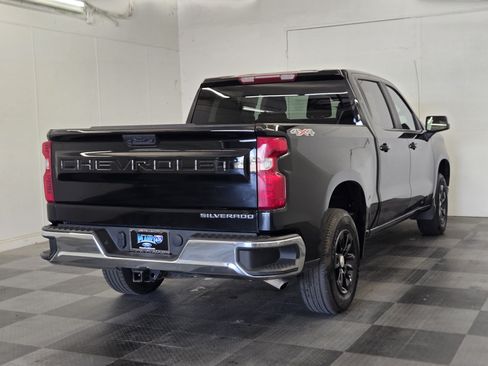 Used 2025 Chevrolet Silverado 1500 LT AWD/4WD image 6