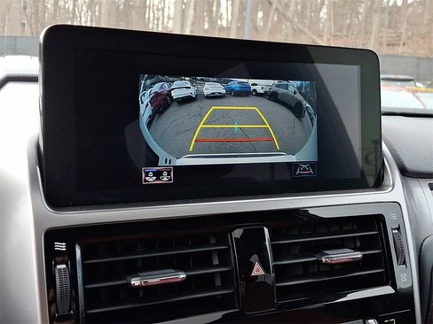 Used 2023 Lexus GX 460 Premium w/ Premium Package image 20