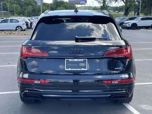 Certified 2024 Audi Q5 e Premium Plus w/ Premium Plus Package AWD/4WD image 7