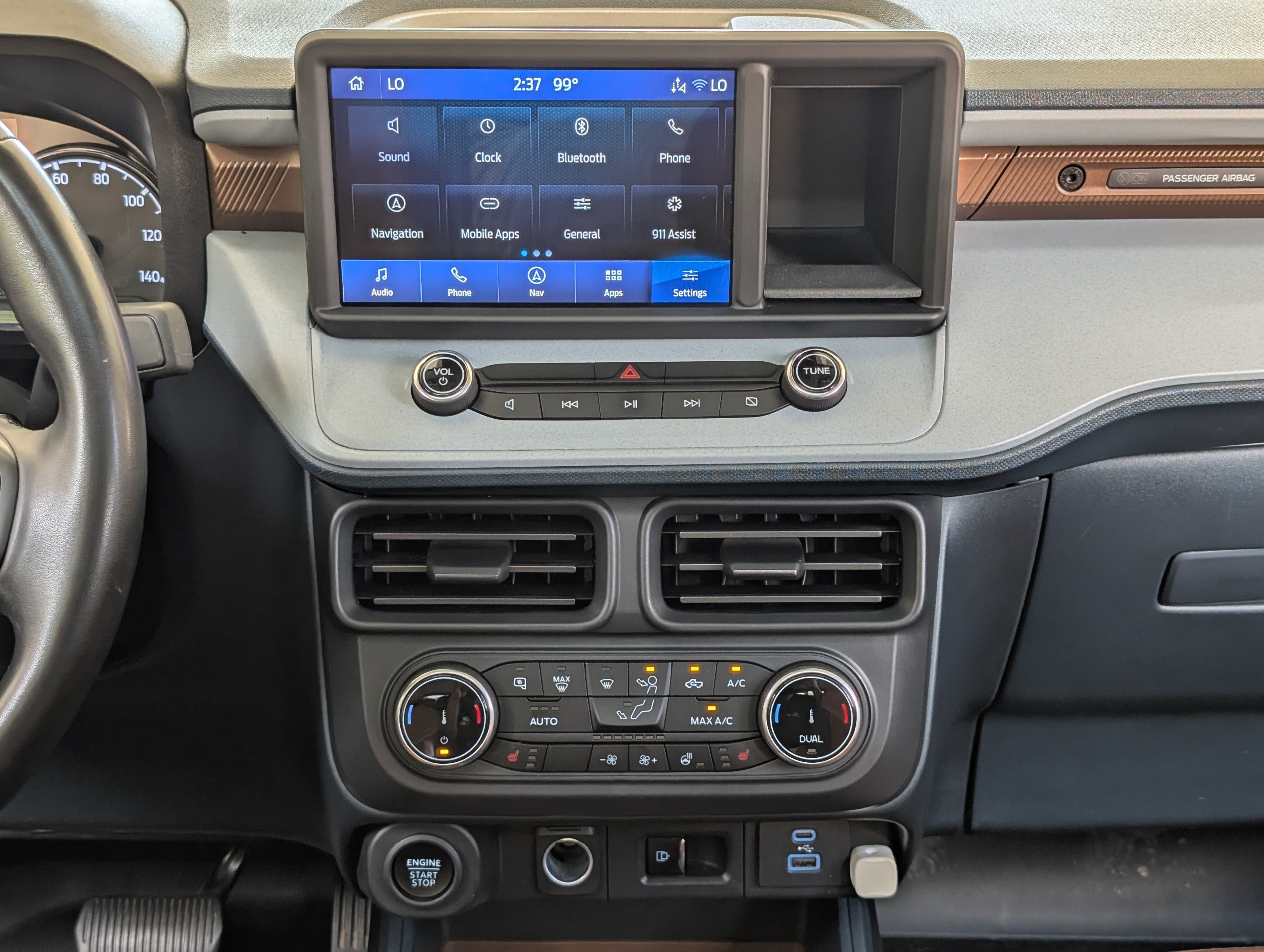 Used 2024 Ford Maverick Lariat w/ FX4 Off-Road Package AWD/4WD image 26