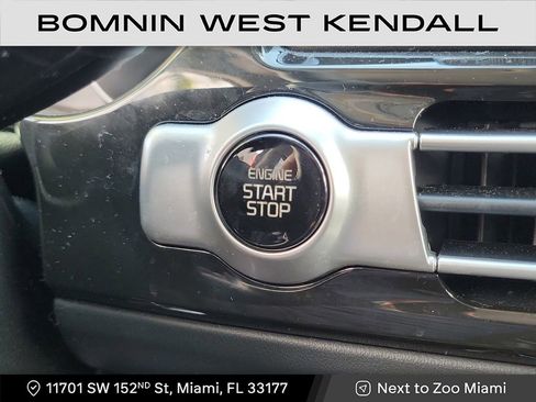 Used 2023 Kia Seltos SX image 17