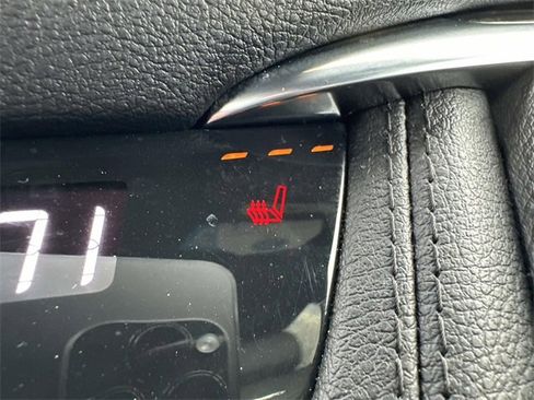 Certified 2022 Cadillac XT5 Premium Luxury image 73