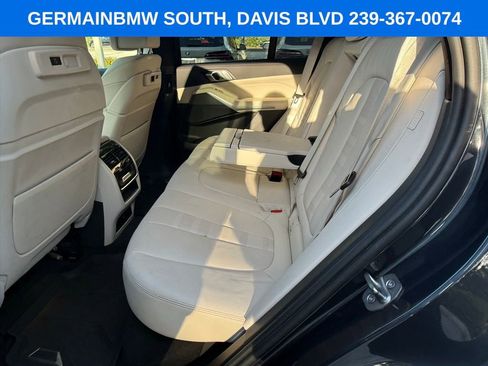 Used 2022 BMW X5 sDrive40i w/ M Sport Package RWD image 14
